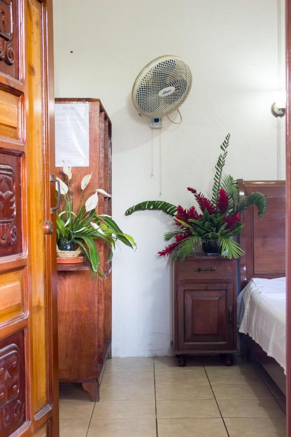Hotel Rabin Itzam Lanquin Ngoại thất bức ảnh